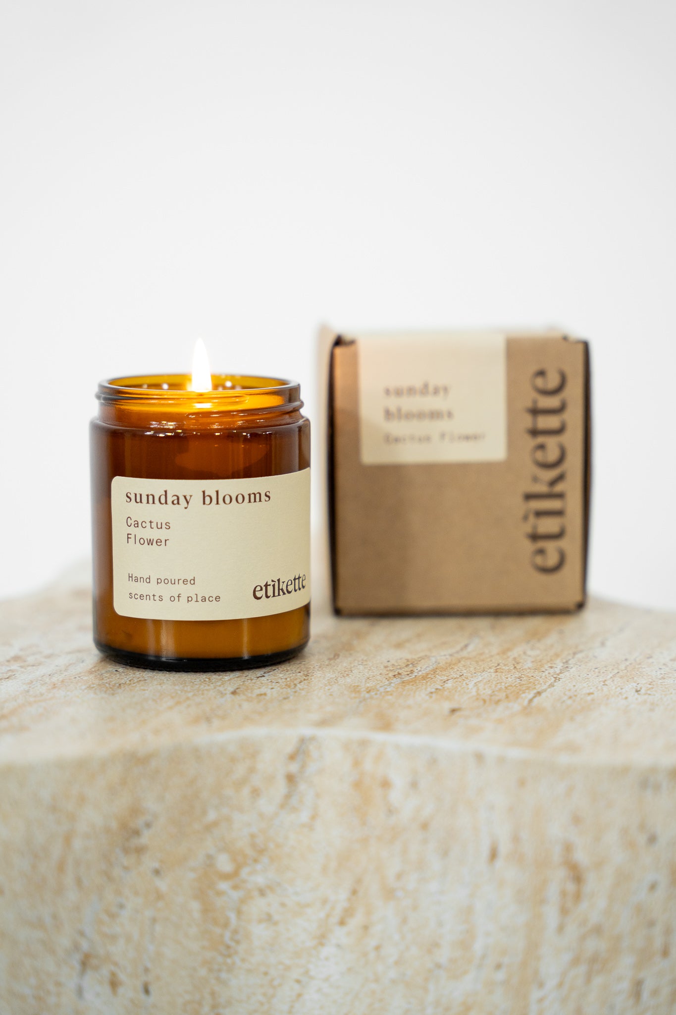 Etikette Sunday Blooms Candle